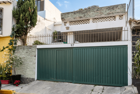 casa sola las aguilas cdmx